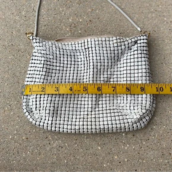 Vintage 90’s : White Chainmail Purse - Picture 6 of 8